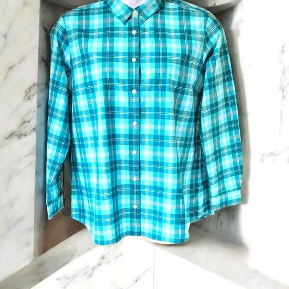 L. L. BEAN Women's Pretty Plaid Long Sleeve Button-Up Shirt. Size XL - Picture 1 of 14